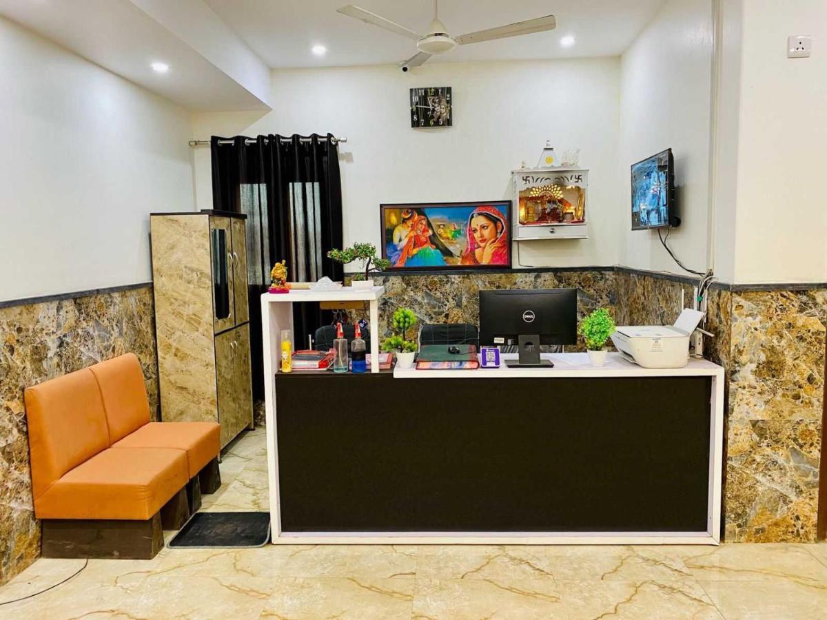 נוידה Hotel O K R Resdiancy Near Botanic Garden Of Indian Republic מראה חיצוני תמונה
