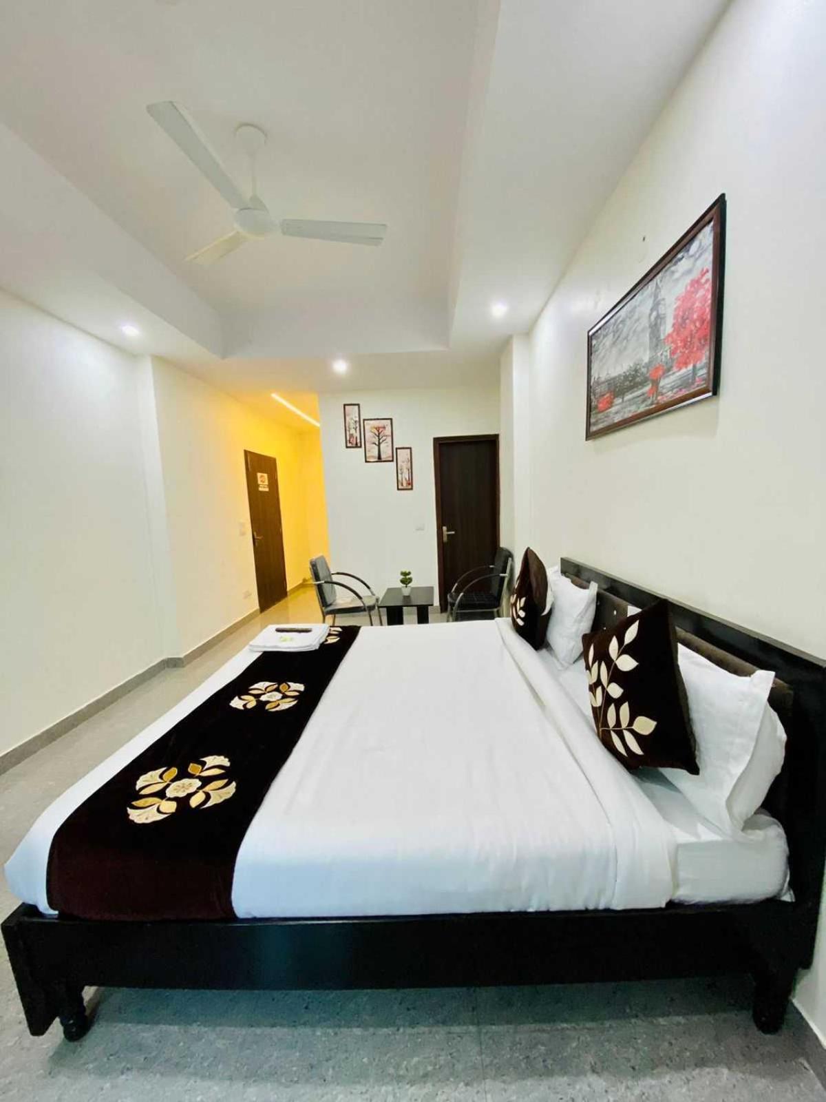 נוידה Hotel O K R Resdiancy Near Botanic Garden Of Indian Republic מראה חיצוני תמונה